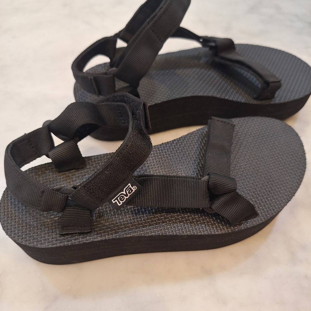Teva Universal Flatform Sandals Sz 9 Black Platform 1008844 Outdoor Chunky